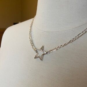 NWT Silver Tone Star Necklace